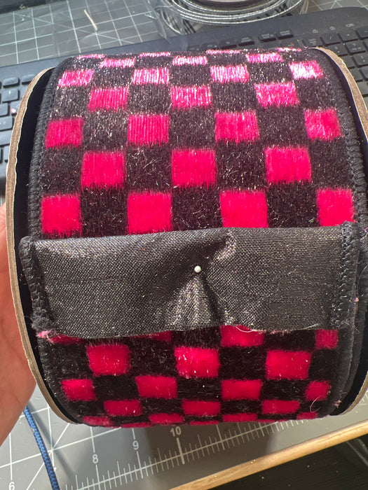 4" X 10Yds Ice Velvet Check, Pink Black 05-1853 - DecoExchange®