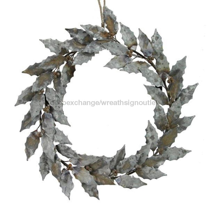 19.5"Dia Metal Holly Berry Wreath Rustic Whitewash XS089746 - DecoExchange