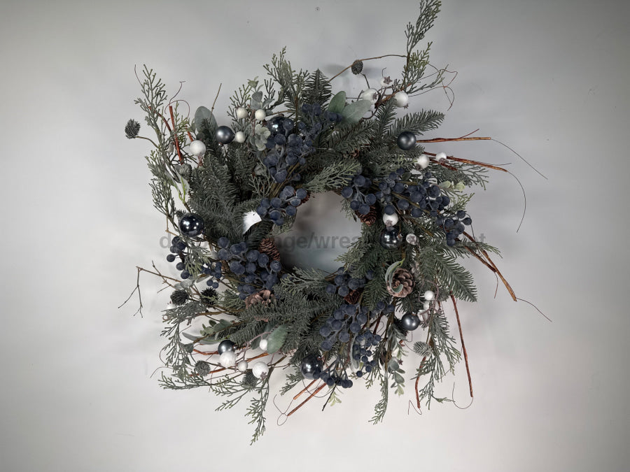 24’’ Blue Berrry Wreath 25X016S-BLWH Base