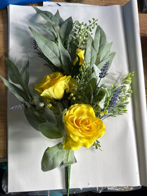 28’’ Rose Spray 84971-YEL Greenery