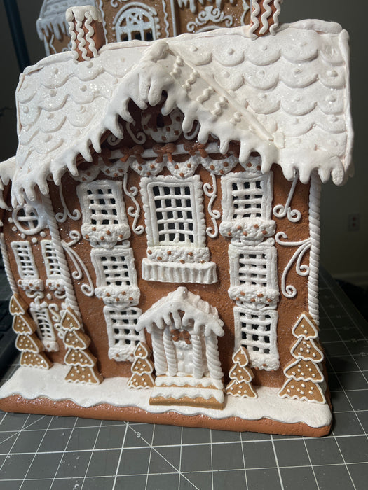 12.5"Led/Bty/Tmr Sugar/Spice Colonial House MTX76911-BRWT - DecoExchange®