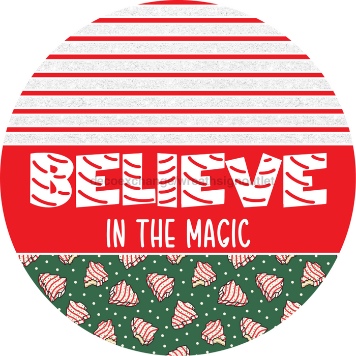 Door Hanger, Christmas Sign, Green Christmas Cake Sign, Welcome Sign, 18" Wood Sign, Round Sign, DecoExchange - DecoExchange®