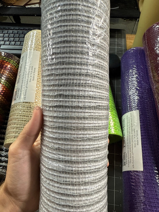 Grey Fabric Mesh/Wht Lines 21’’X10Y XB1020-16 Mesh