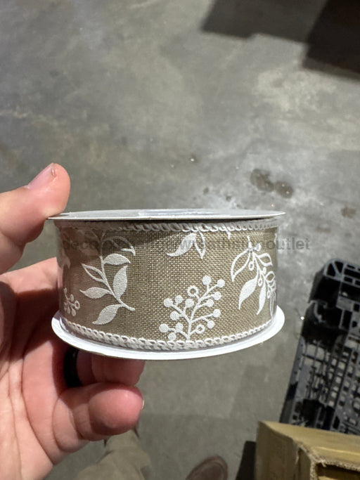 Natural Linen/White Foilage/White Edge 1.5’’X10Y 41524-09-15 Ribbon