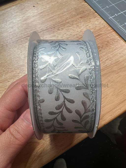 Wht Stn/Slv Embossed Vines 1.5’’X10Y 73528-09-42 Ribbon