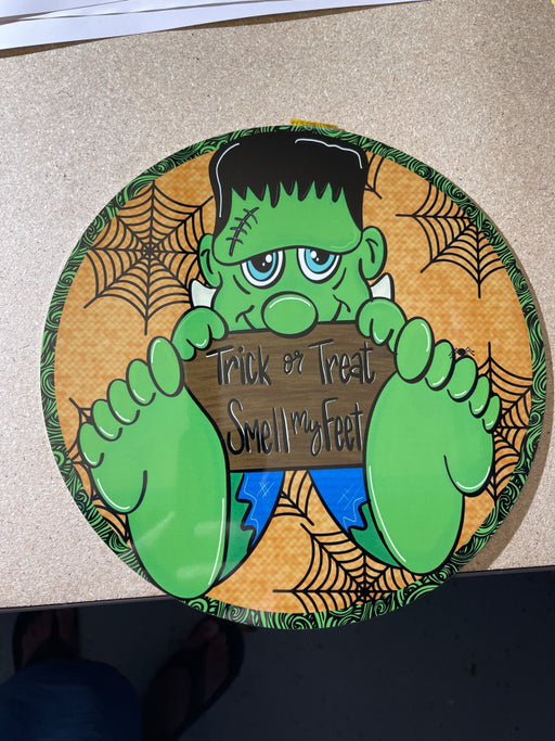 Wreath Sign, Halloween Smell My Feet 18" Wood Round  Sign CR-006, DecoExchange, Sign For Wreath