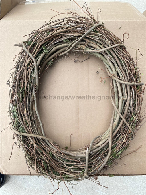 16" Oval Grapevine Wreath - DecoExchange