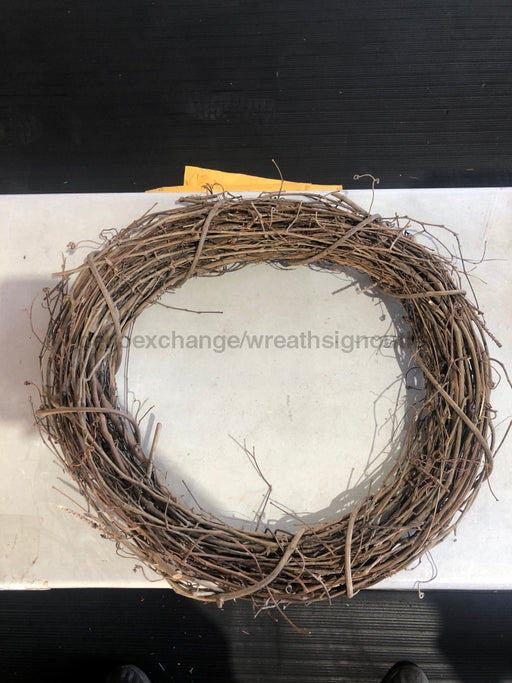 18" Round Grapevine Wreath - DecoExchange